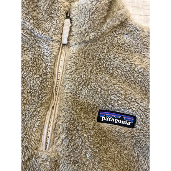 Patagonia Tops - Patagonia Women's Fuzzy Fleece Quarter Zip Pullover Tan‎ XS